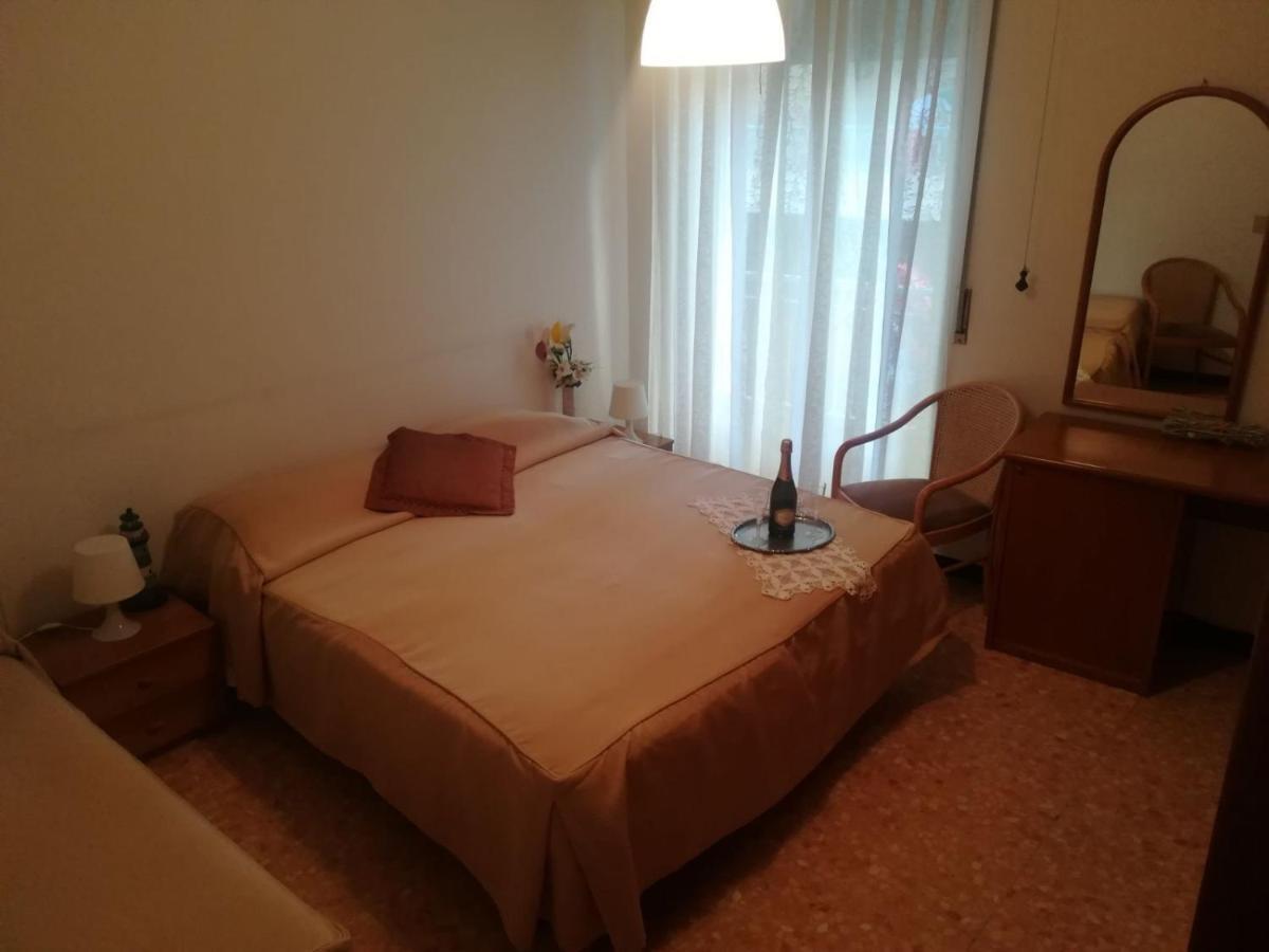 Hotel Olimpia Αλάσιο Δωμάτιο φωτογραφία